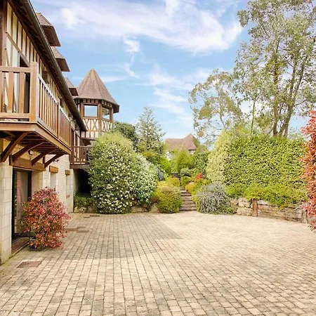 Superbe à Avec Piscine Chauffée *