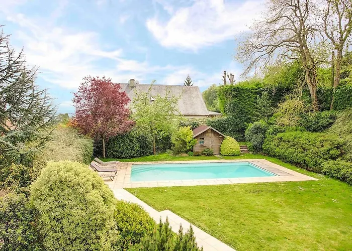 Villa Superbe à Avec Piscine Chauffée Deauville