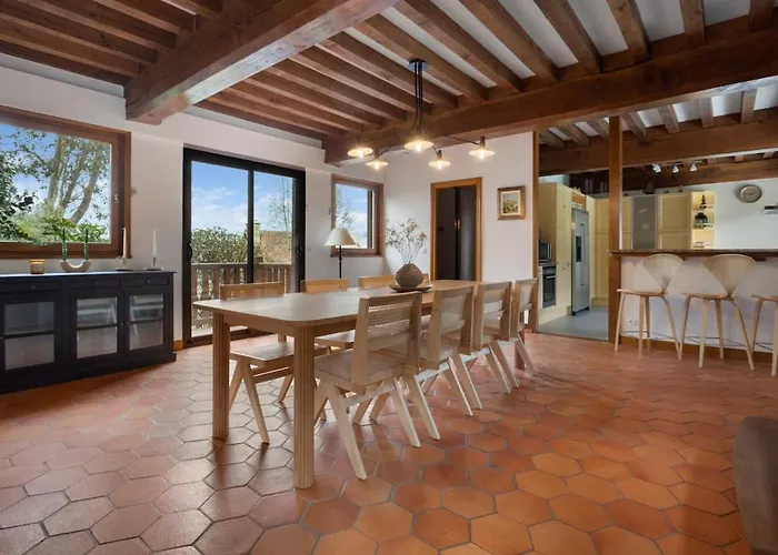 Superbe à Avec Piscine Chauffée *