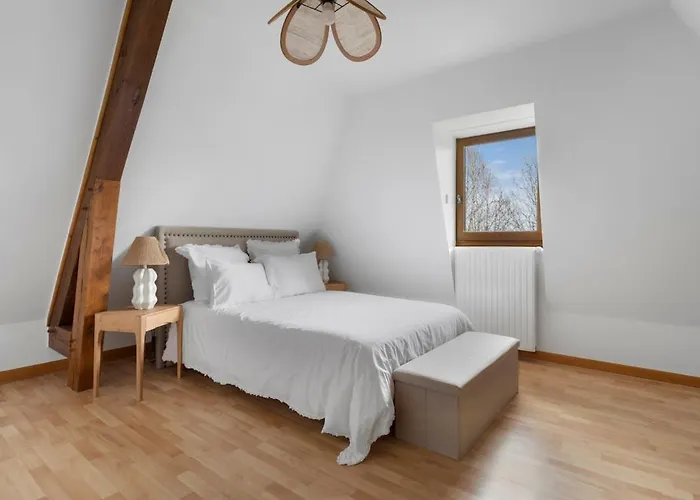 Superbe à Avec Piscine Chauffée