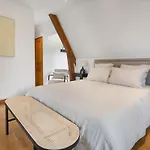 Superbe à Avec Piscine Chauffée Villa Deauville