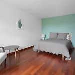 Superbe à Avec Piscine Chauffée *