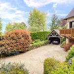 Villa Superbe à Avec Piscine Chauffée Deauville