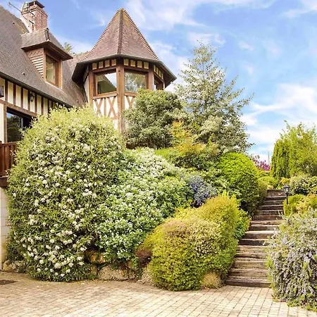 Superbe A Avec Piscine Chauffee Villa