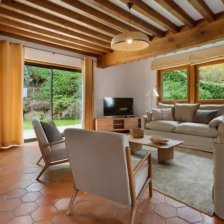Superbe A Avec Piscine Chauffee Вилла