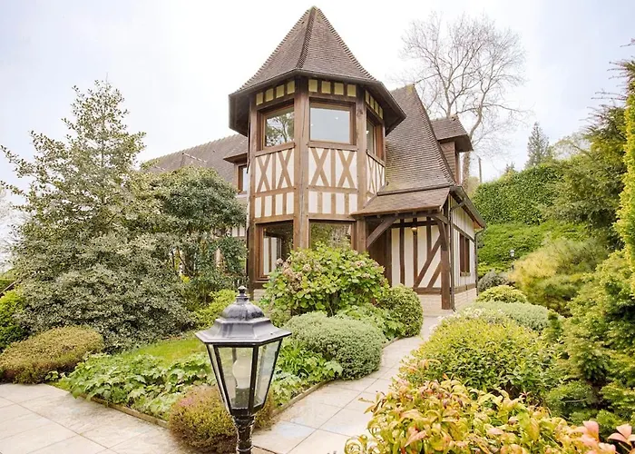 Superbe à Avec Piscine Chauffée Villa *