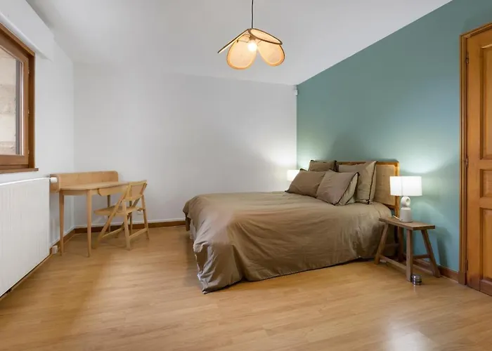 Villa Superbe à Avec Piscine Chauffée