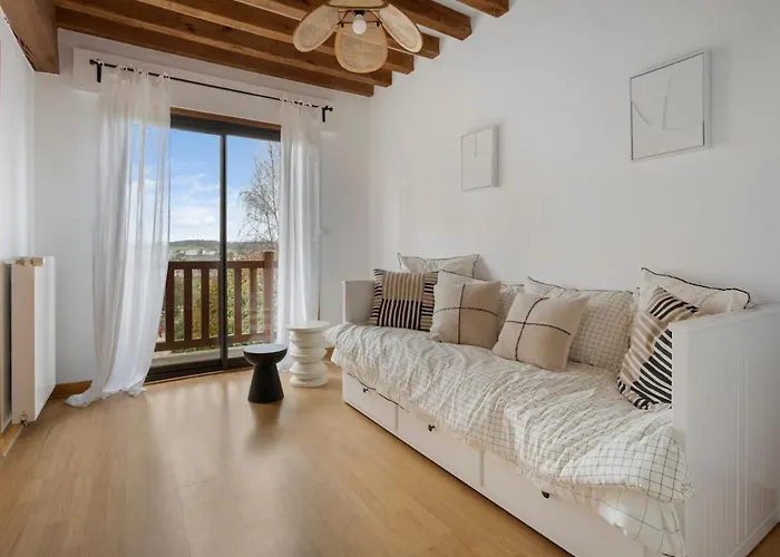 Superbe à Avec Piscine Chauffée *