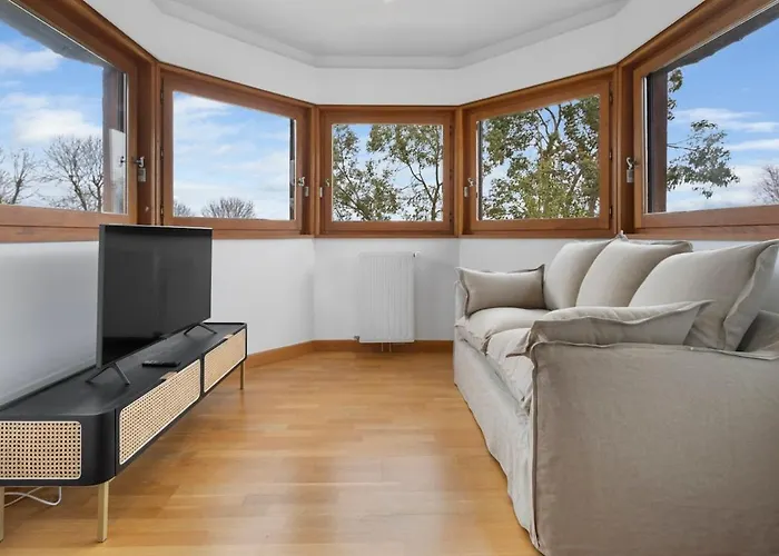 Superbe à Avec Piscine Chauffée Villa *